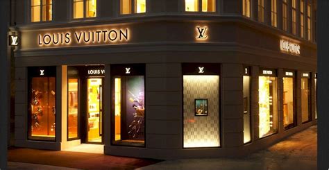 louis vuitton malta shop|louis vuitton europe.